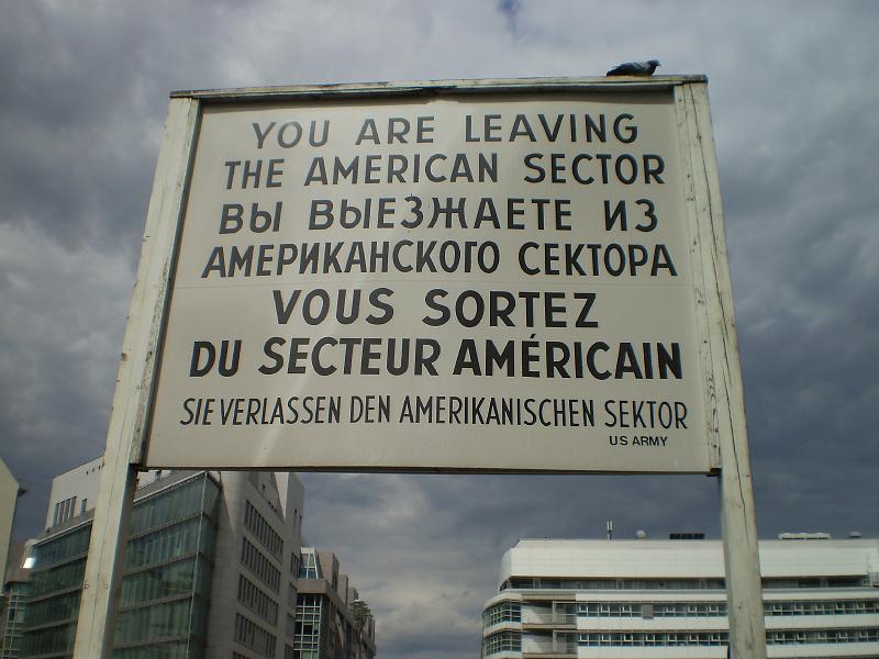 berlin 083.JPG - Checkpoint Charlie -- Memories of the Cold War and a divided Berlin